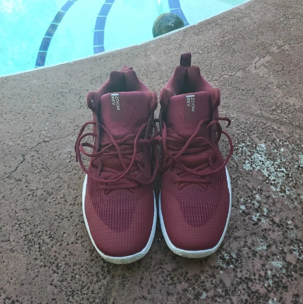 Nike zoom rev size 13